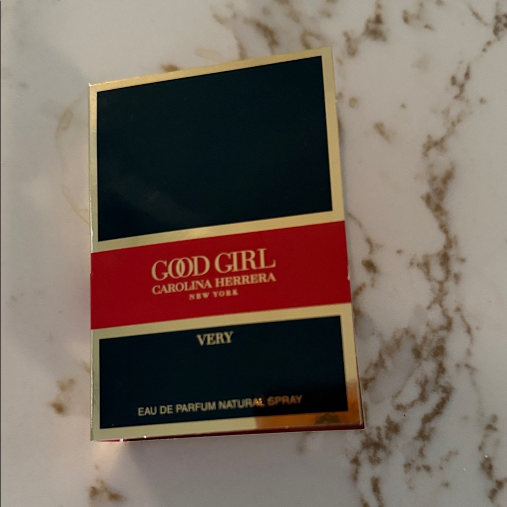 Carolina Herrera Good Girl Very Eau de Parfum - Black & Red Box